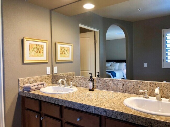 Building Photo - 233 Villorrio Dr E