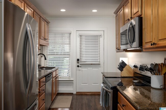 Building Photo - 1305 31st St S