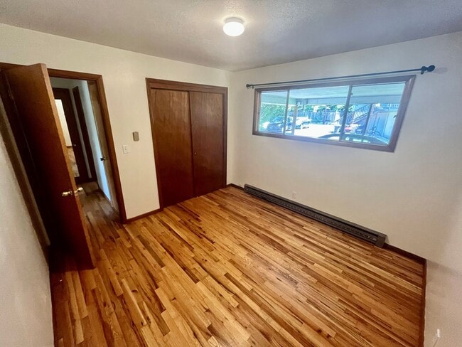 Building Photo - 127-129 NW 32nd Street