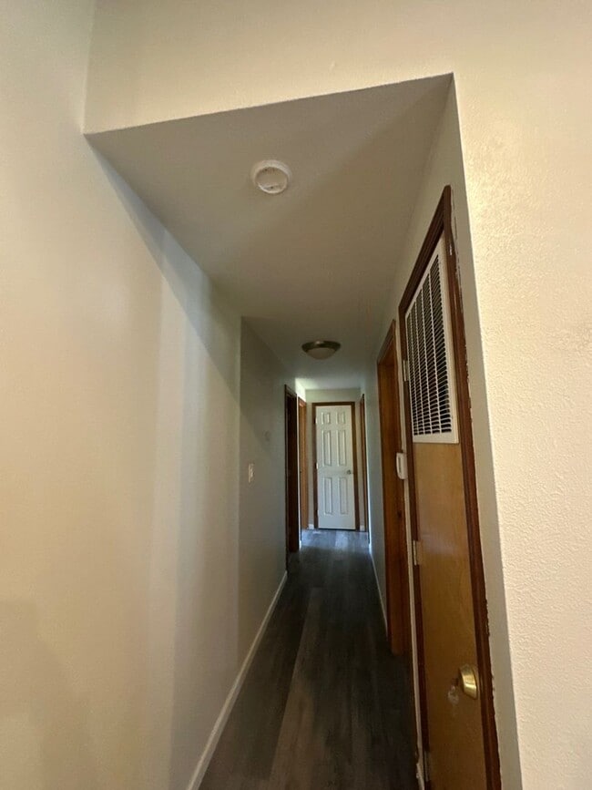 Building Photo - 4321 Myrtlewood Dr