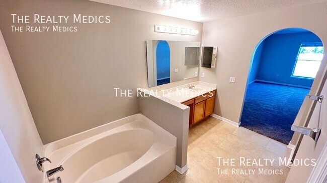 Building Photo - 130 Wheatfield Cir