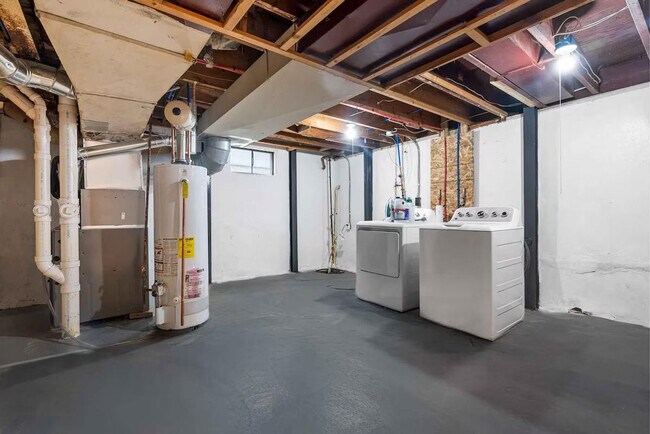 Building Photo - 2648 Garham Dr