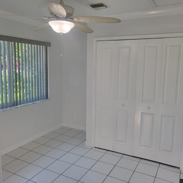 Building Photo - 4884 Bonanza Ct
