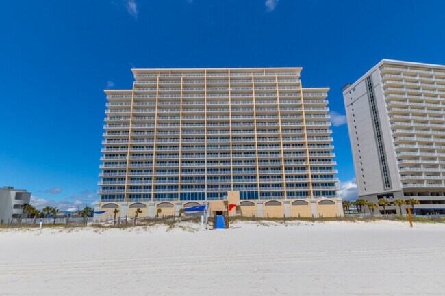 Building Photo - 365 E Beach Blvd