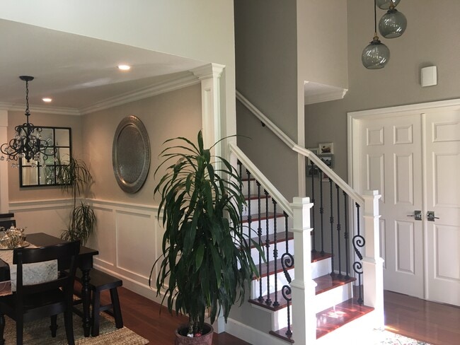 Building Photo - 5841 Charter Oaks Dr