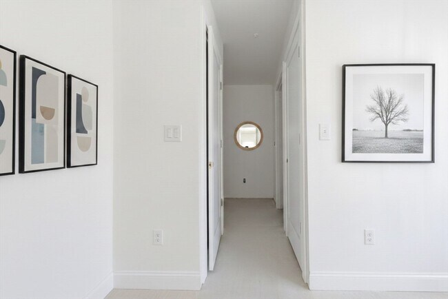 Building Photo - 1035 Commonwealth Ave