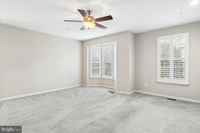Building Photo - 272 Braxton Way