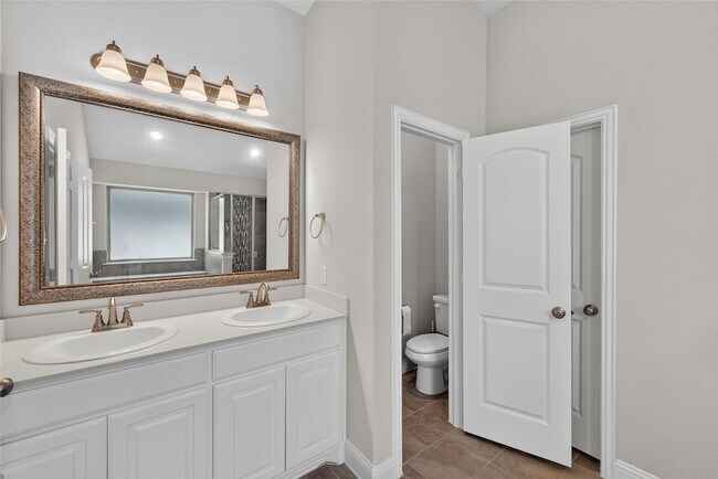 Building Photo - 2819 Diamondback Dr