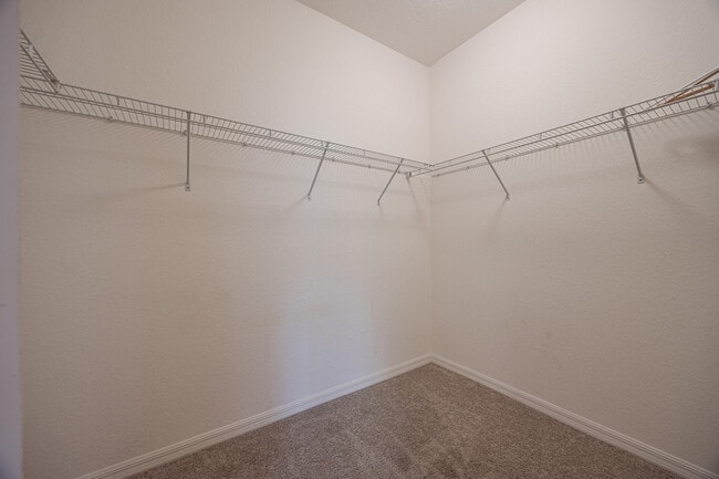 Building Photo - 1078 NW 33rd Manor