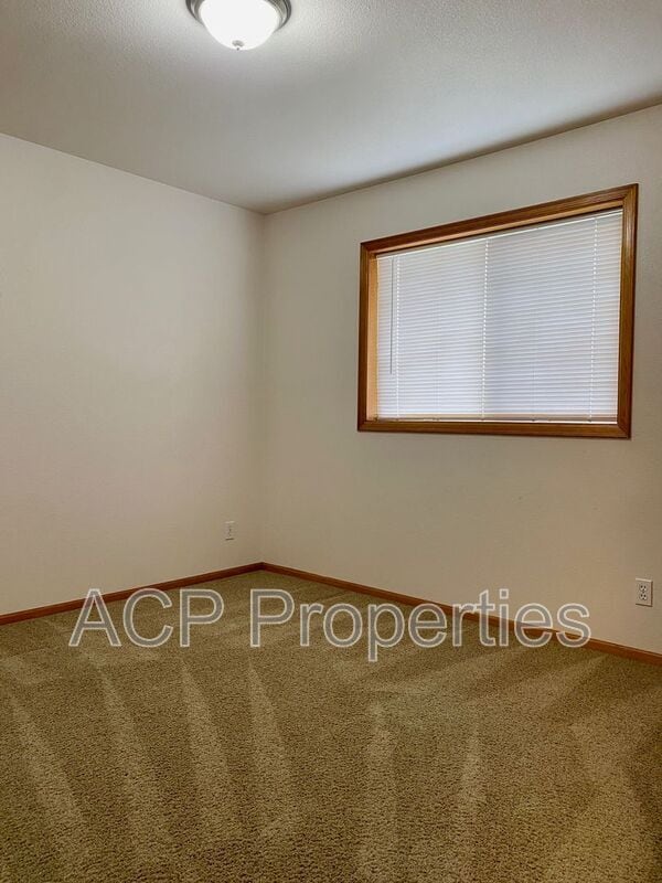 Building Photo - 710 Drayton St