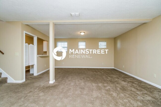 Building Photo - 4 Bedroom Pet-Friendly Home in Antioch, TN with Main Street Renewal