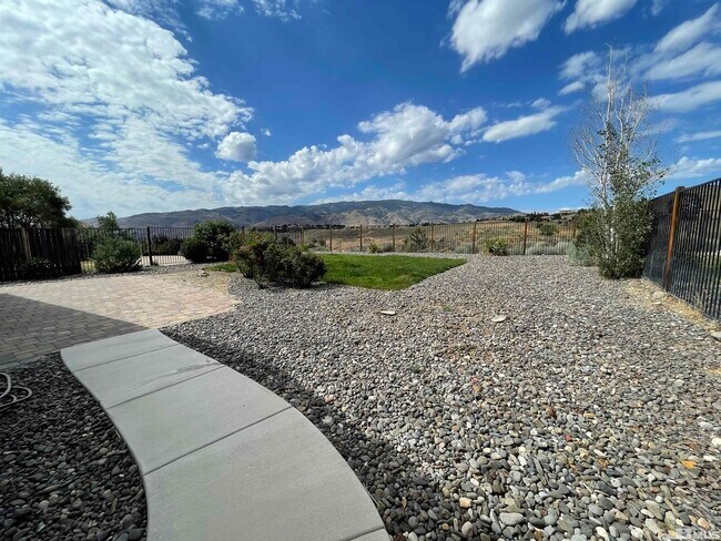 Building Photo - 1715 Polo Park Dr