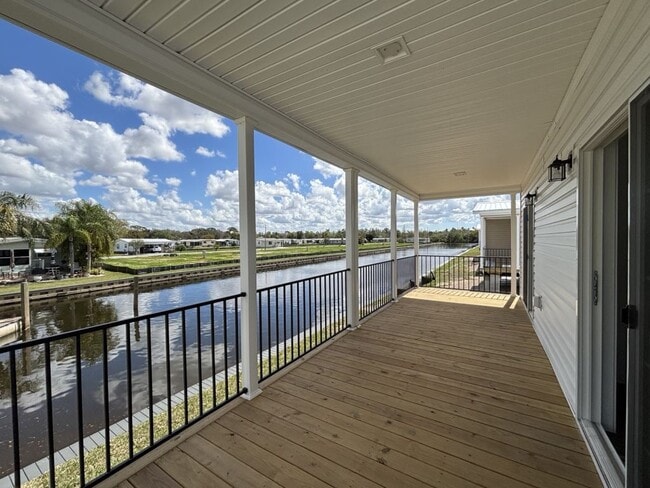 Building Photo - 5714 Blue Harbor Dr