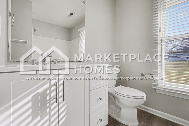 Building Photo - 3028 Dairy Farm Dr