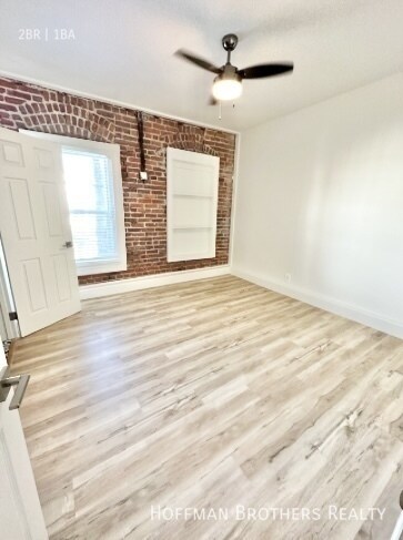 Building Photo - 752 S Mariposa Ave