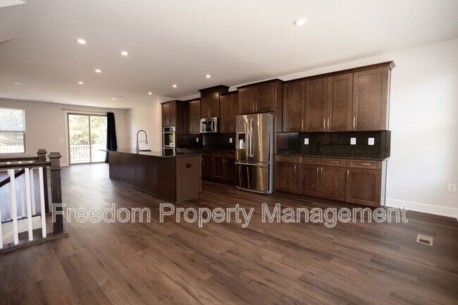Building Photo - 9882 Hopkins Lp