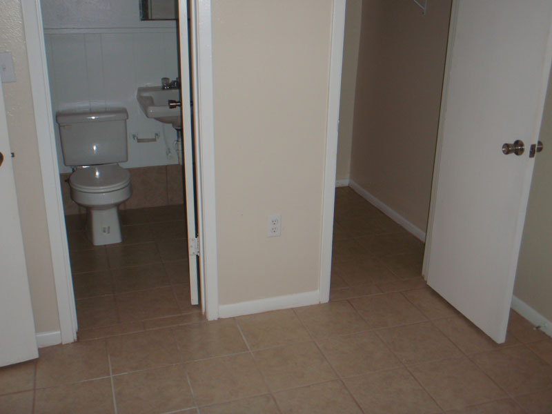 Building Photo - 603 Sunset Ln