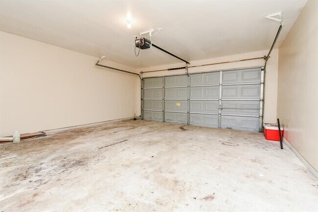 Building Photo - 11102 Kentington Oak Dr