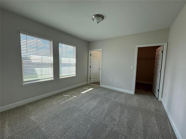 Building Photo - 16119 Skysail St