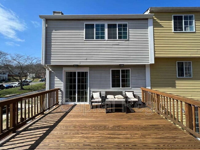 Building Photo - 10201 Millstream Dr