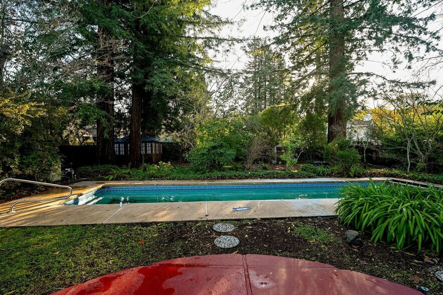 Building Photo - 4055 Marianne Dr
