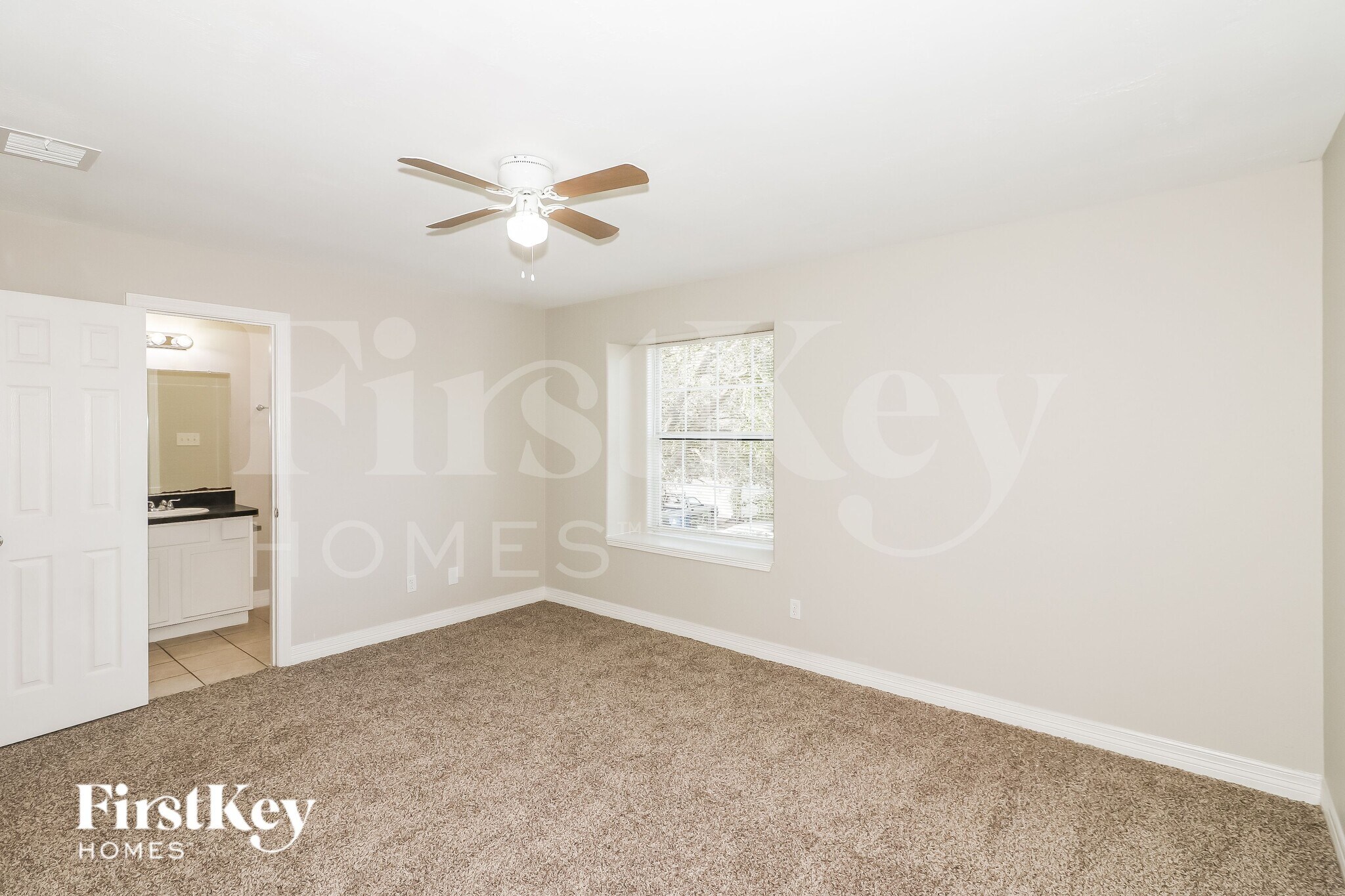 Building Photo - 214 N Native Ln