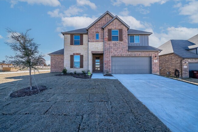 Building Photo - Almost New Modern Look 4 Bed 3 Bath House ...