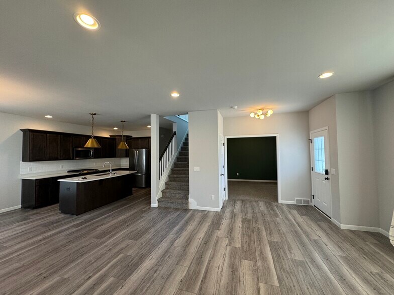 Building Photo - 9353 Honey Elm Ln