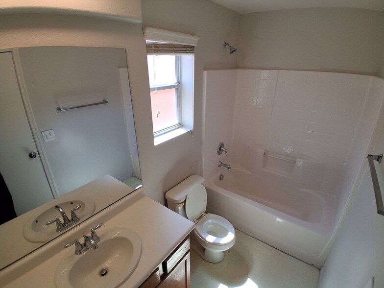 Building Photo - 8011 Torremolinos Ave
