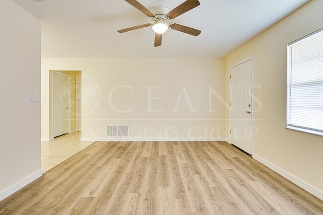 Building Photo - 3 Bedroom, 2 Bath Home in Ormond Beach – Lawn Care Included!