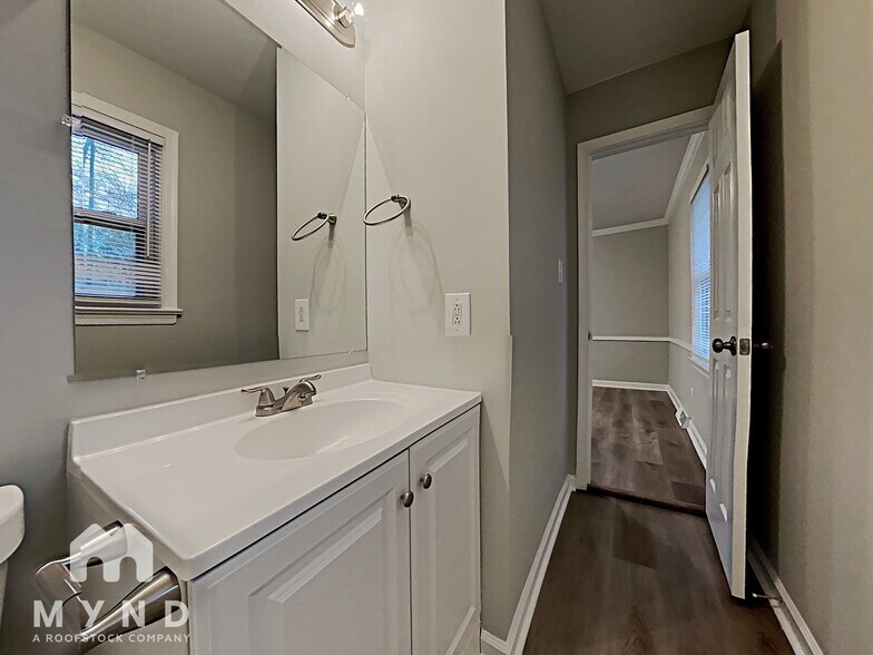 Building Photo - 6213 Eagle Peak Dr