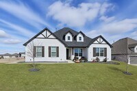 Building Photo - Spacious 3-Bed + Game Room on Corner Lot w...