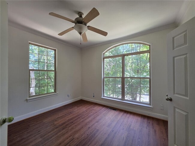Building Photo - 73 Pimlico Dr