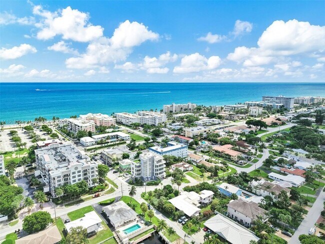 Building Photo - 1900 SE 2nd St