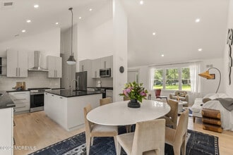 Building Photo - 1406 Transit Ave