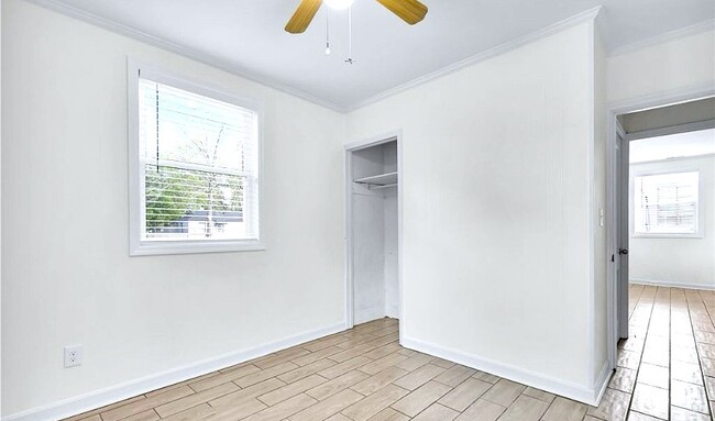 Building Photo - 803 Googe St