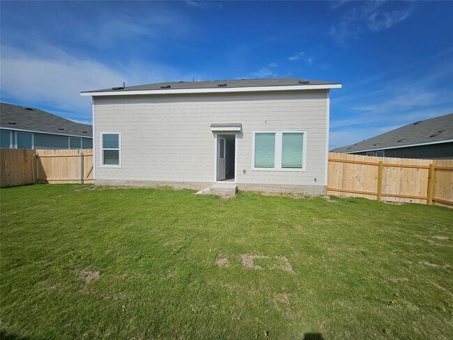 Building Photo - 117 Tall Timbers Trl
