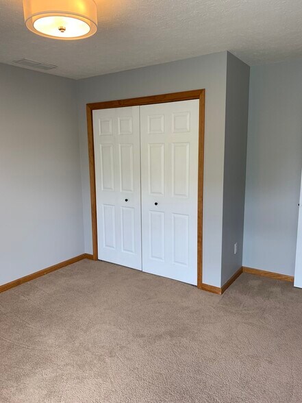 Building Photo - 1209 W. Aspen Ct.