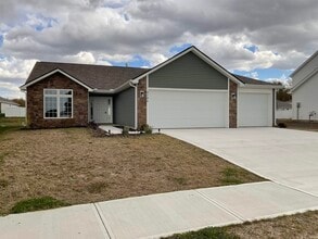 Building Photo - 4746 Whittlebury Dr