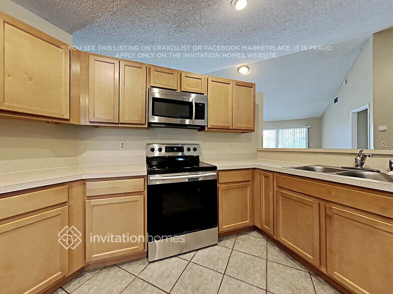 Building Photo - 7480 Bordwine Dr