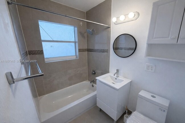 Building Photo - 501 NW 13th St