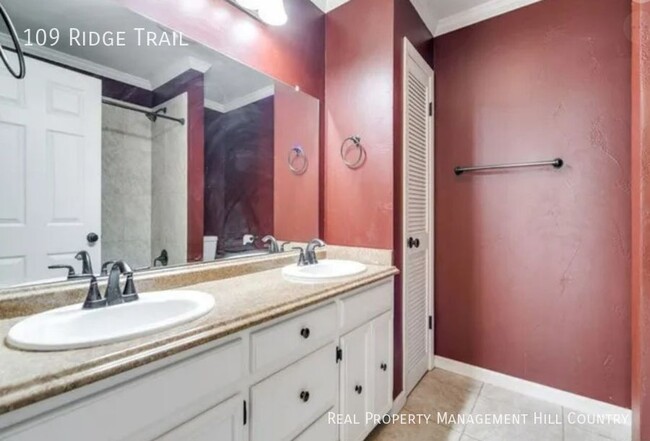 Building Photo - 109 Ridge Trail