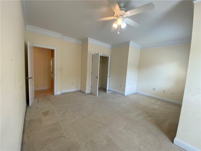 Building Photo - 2887 Laureate Ct