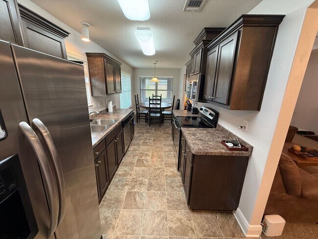 Building Photo - Pensacola - Logan Place - 3 bedroom, 2 bat...
