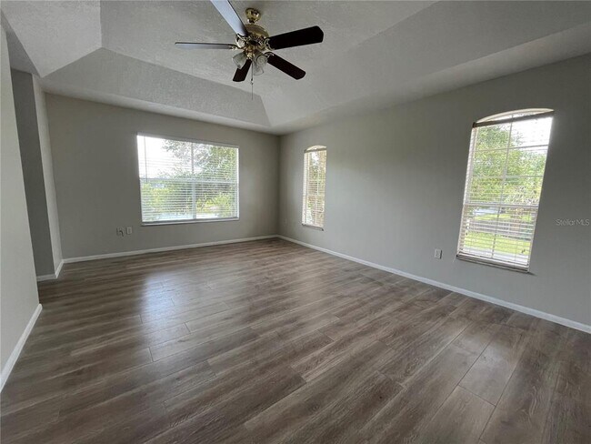 Building Photo - 820 Stone Chapel Ct