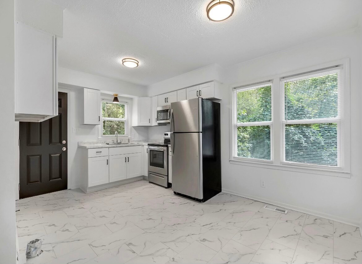 Building Photo - 409 Yardley Ct