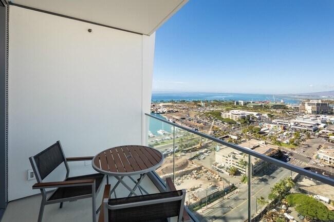 Building Photo - 1000 auahi St