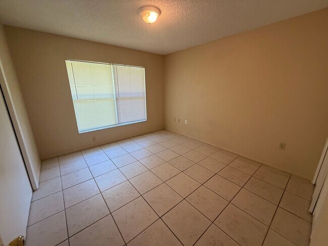 Building Photo - 4008 Palau Dr