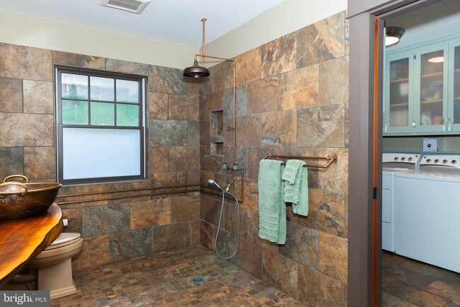 Building Photo - 1312 John Rissler Rd