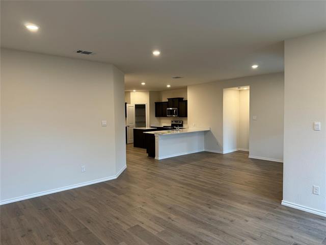 Building Photo - 2335 Gardenia Ln